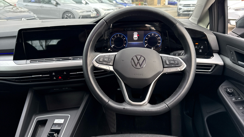 Volkswagen Golf 1.0 eTSI Life 5dr DSG Petrol Estate